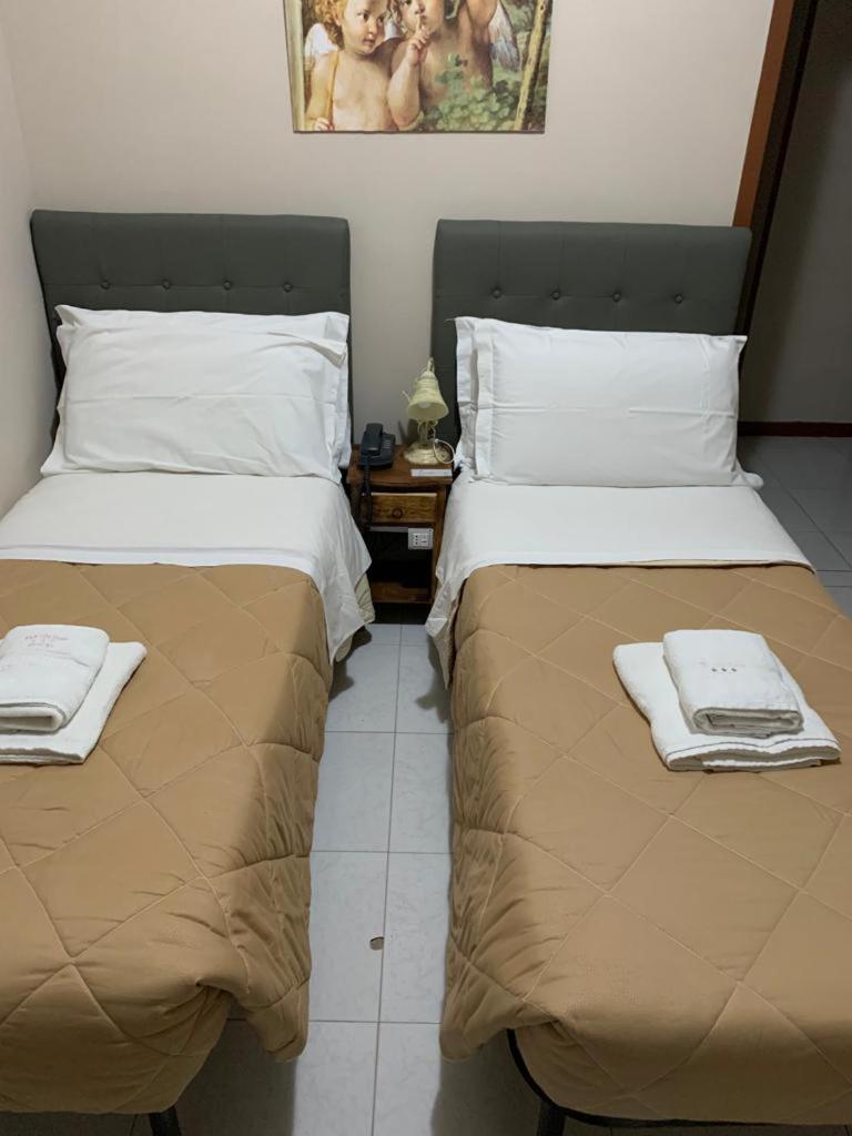 Bb Dante Bed & Breakfast เมสซีนา ภายนอก รูปภาพ